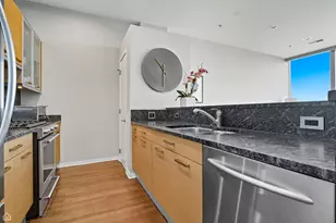 [Address not provided], Chicago, IL 60654 - Photo 11