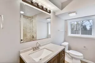 23519 N Field Rd, Lake Zurich, IL 60047 - Photo 9