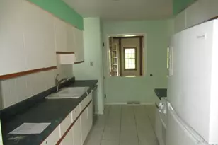 928 Woodland Dr, Wheeling, IL 60090 - Photo 5