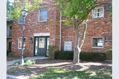 4302 W Shamrock Lane #2-G, McHenry, IL 60050 - Photo 1