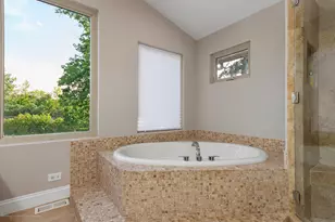 244 N Jackson Rd, Clarendon Hills, IL 60514 - Photo 11