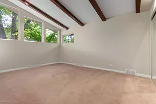 244 N Jackson Rd, Clarendon Hills, IL 60514 - Photo 9