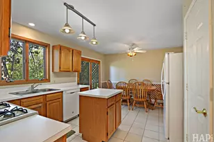 31 Troy St, Fox Lake, IL 60020 - Photo 5