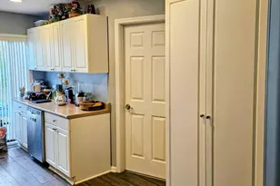 1213 W Main St, Ottawa, IL 61350 - Photo 5