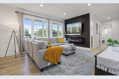 7125 Simpson Street, Morton Grove, IL 60053 - Photo 3