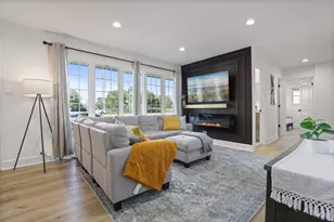 7125 Simpson St, Morton Grove, IL 60053 - Photo 3