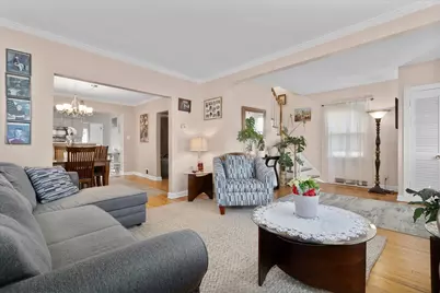 2318 N 73rd Avenue, Elmwood Park, IL 60707 - Photo 5