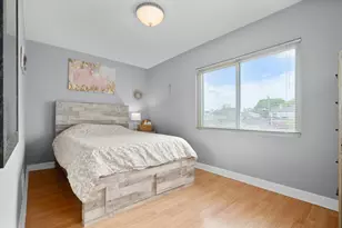 2318 N 73rd Ave, Elmwood Park, IL 60707 - Photo 17