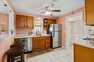 2318 N 73rd Ave, Elmwood Park, IL 60707 - Photo 13