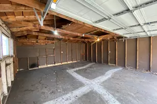 14737 Blackstone Ave, Dolton, IL 60419 - Photo 19