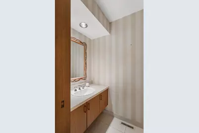 4002 Lakepoint Road, Champaign, IL 61822 - Photo 23