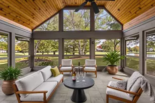 4002 Lakepoint Rd, Champaign, IL 61822 - Photo 9