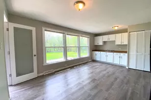 3317 Woodworth Pl, Hazel Crest, IL 60429 - Photo 5