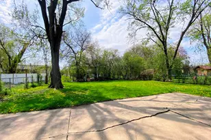 3317 Woodworth Pl, Hazel Crest, IL 60429 - Photo 13