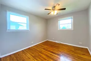 3317 Woodworth Pl, Hazel Crest, IL 60429 - Photo 9