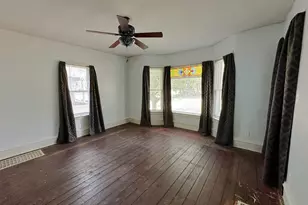 107 W Larue St, Streator, IL 61364 - Photo 5