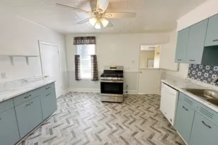 107 W Larue St, Streator, IL 61364 - Photo 9