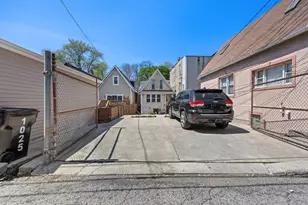 1023 S Claremont St, Chicago, IL 60612 - Photo 19