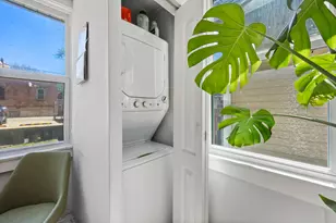 1023 S Claremont St, Chicago, IL 60612 - Photo 11