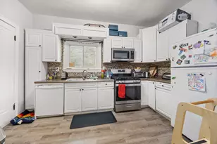 1023 S Claremont St, Chicago, IL 60612 - Photo 7