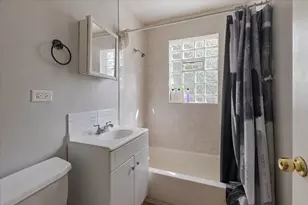 128 N Menard Ave, Chicago, IL 60644 - Photo 17