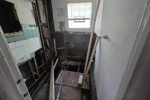 189 W 156th Pl, Harvey, IL 60426 - Photo 3