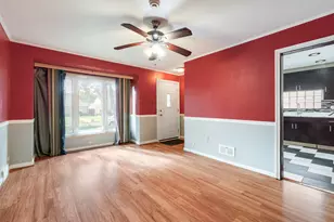 117 Morris Ave, Bellwood, IL 60104 - Photo 5