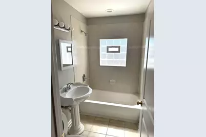 2432 S 13th Avenue, Broadview, IL 60155 - Photo 7