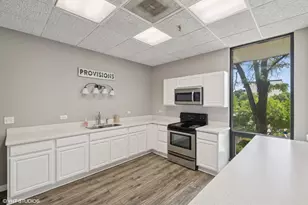 9701 N Dee Rd, Niles, IL 60714 - Photo 19