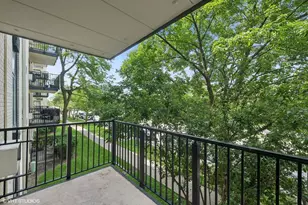 9701 N Dee Rd, Niles, IL 60714 - Photo 9