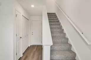 438 Lakeshore Ct, Saint Charles, IL 60174 - Photo 15