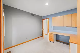 1914 Woodfield Rd, Champaign, IL 61822 - Photo 23