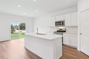 1542 Aspen Ct, Pingree Grove, IL 60140 - Photo 9