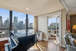 1313 N Ritchie Ct, Chicago, IL 60610 - Photo 9