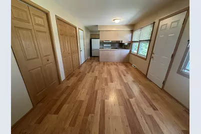 907A Carlisle Drive, Rochelle, IL 61068 - Photo 5