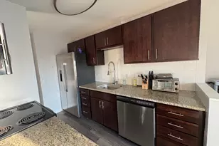 8 W Chestnut St, Chicago, IL 60610 - Photo 9