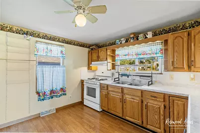 301 Donovan Street, Beaverville, IL 60912 - Photo 9