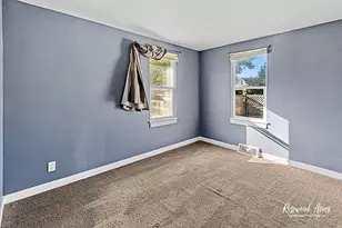 301 Donovan St, Beaverville, IL 60912 - Photo 11