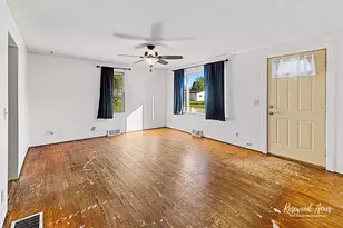 301 Donovan St, Beaverville, IL 60912 - Photo 7