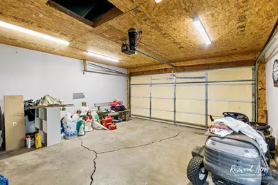 301 Donovan Street, Beaverville, IL 60912 - Photo 27