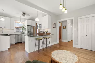 1034 S Euclid Ave, Oak Park, IL 60304 - Photo 9