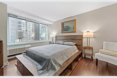 211 E Ohio Street #1401, Chicago, IL 60611 - Photo 15