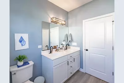 136 Valencia Parkway, Gilberts, IL 60136 - Photo 27