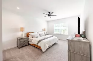 136 Valencia Pkwy, Gilberts, IL 60136 - Photo 19