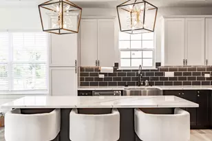 136 Valencia Pkwy, Gilberts, IL 60136 - Photo 5