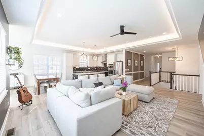 136 Valencia Parkway, Gilberts, IL 60136 - Photo 9