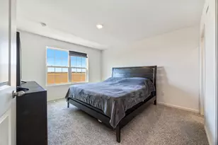 1127 Briar Gln Ct, Hampshire, IL 60140 - Photo 13