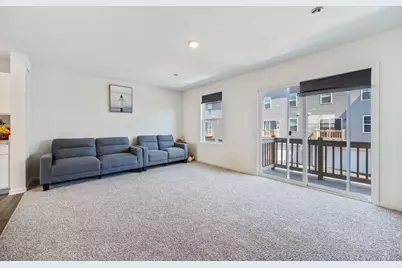 1127 Briar Glen Court, Hampshire, IL 60140 - Photo 7