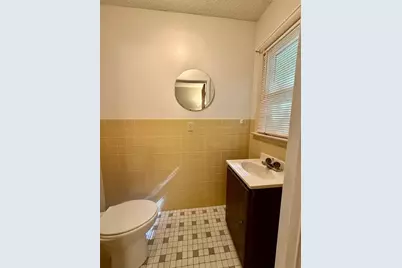 401 W Bradley Avenue, Champaign, IL 61820 - Photo 11