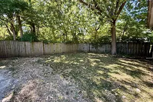 401 W Bradley Ave, Champaign, IL 61820 - Photo 5